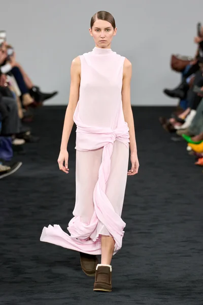 Look 34